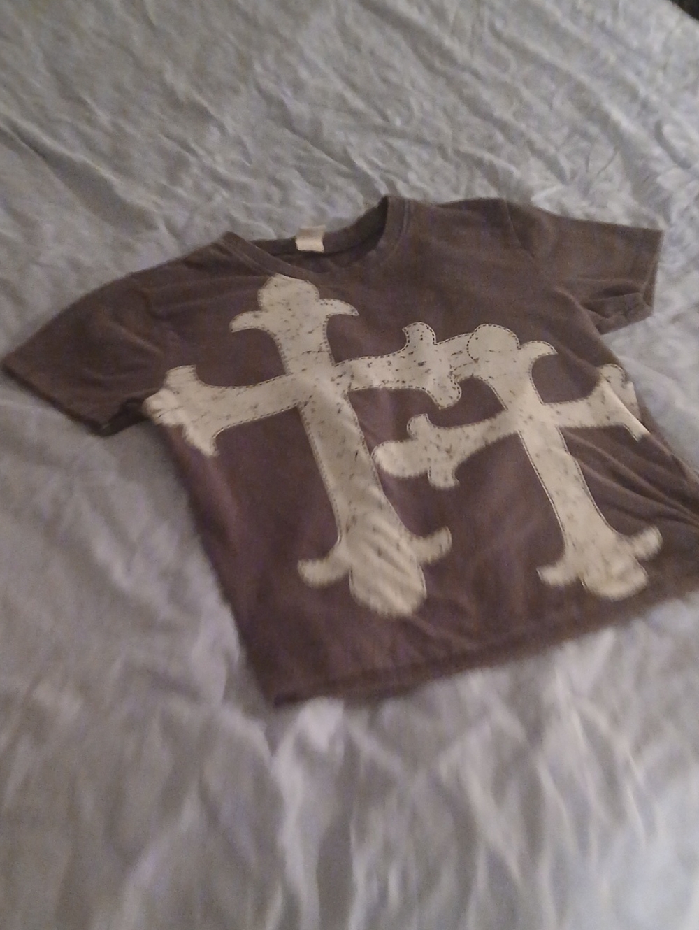 GOTH unisex Vibe Brown Short Sleeve Tee with Cream Cross Graphic